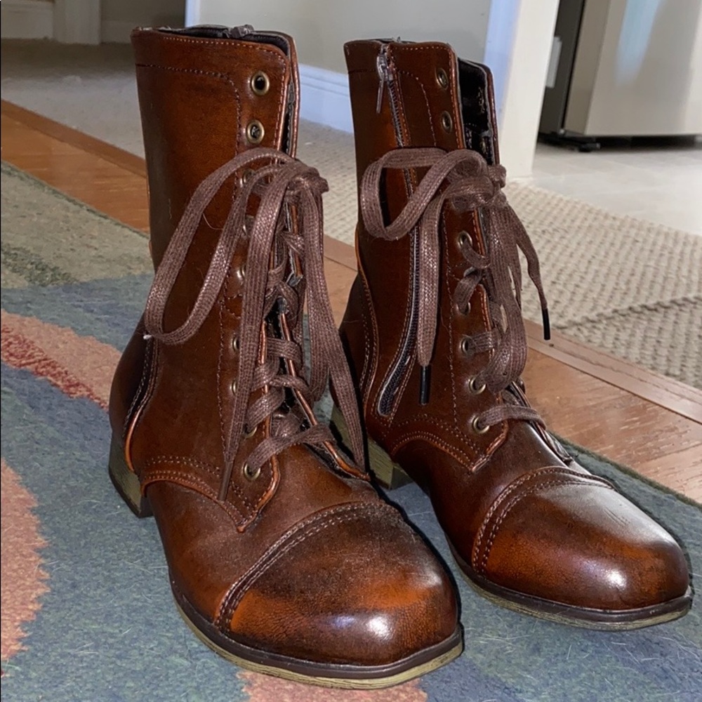 brown tie up boots
